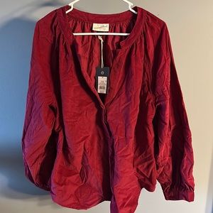 NWT- Universal Thread- maroon/red ribbed top with long balloon sleeves